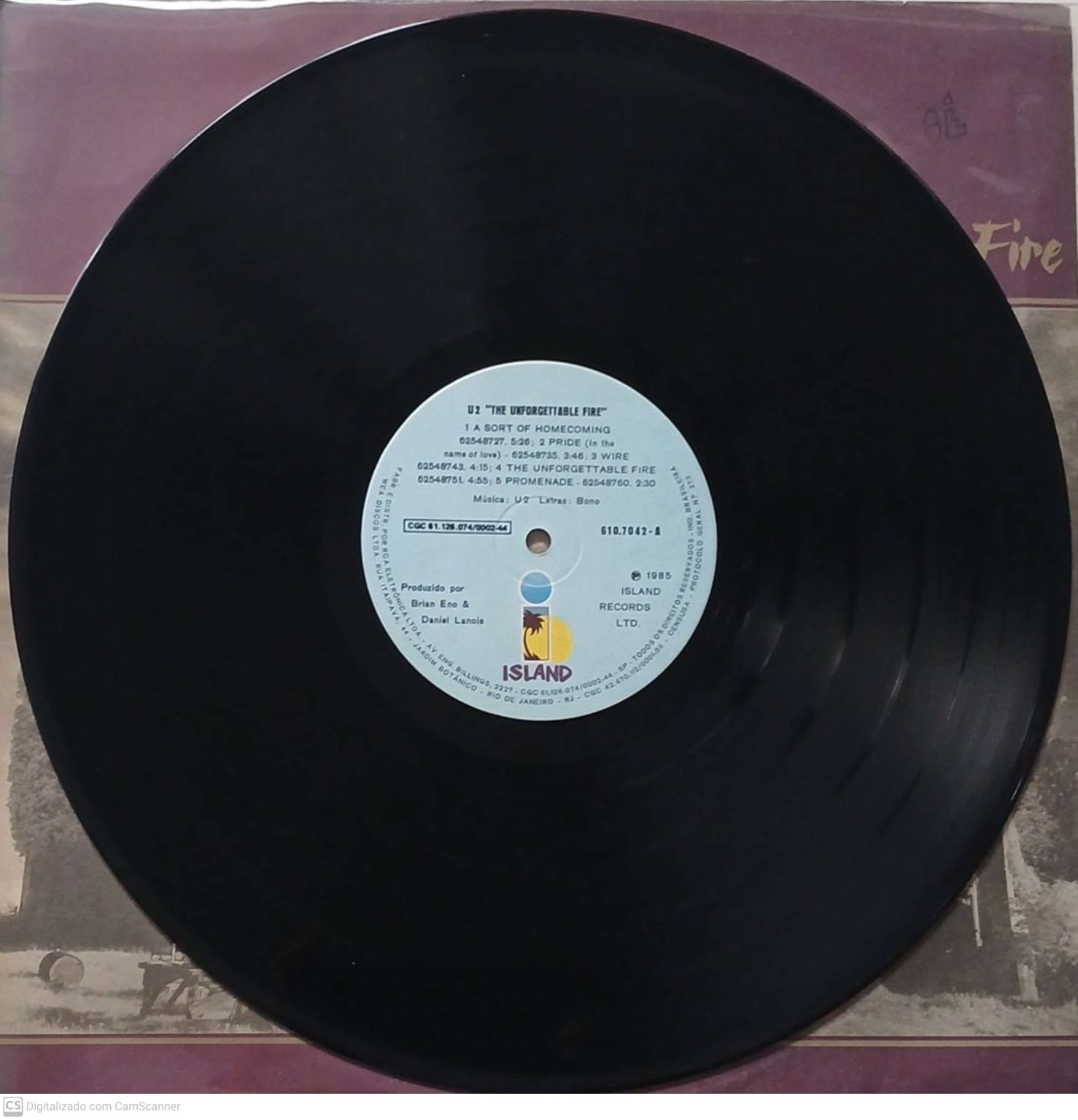 U2 – The Unforgettable Fire - Image 3